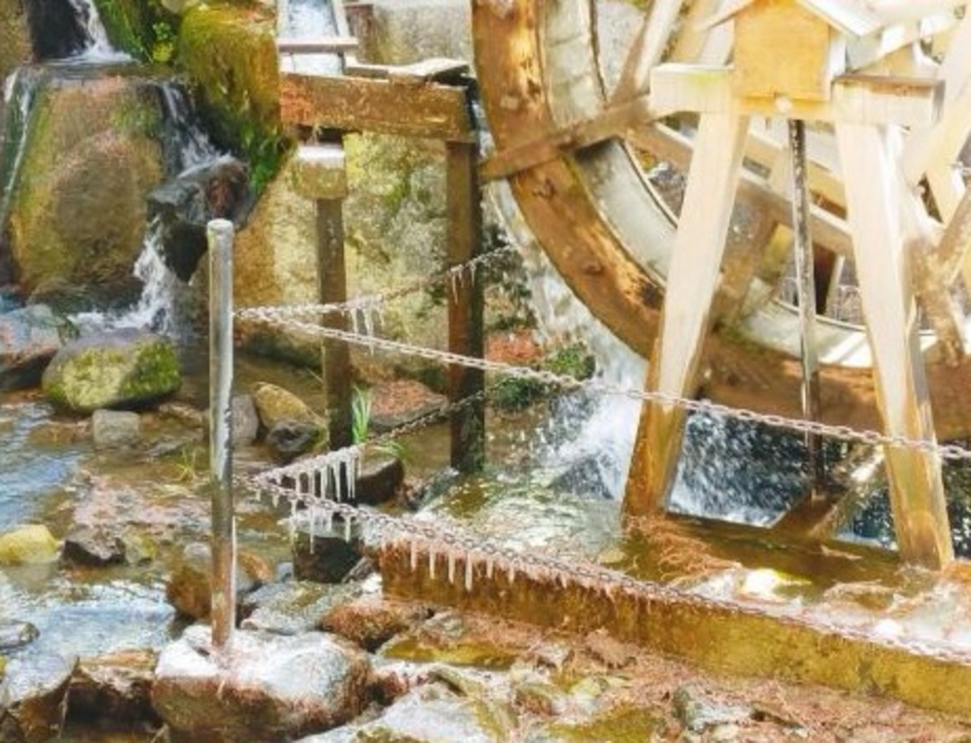 風車の鎖に、つららができていた！ はるかぜ　いちごさん.jpeg